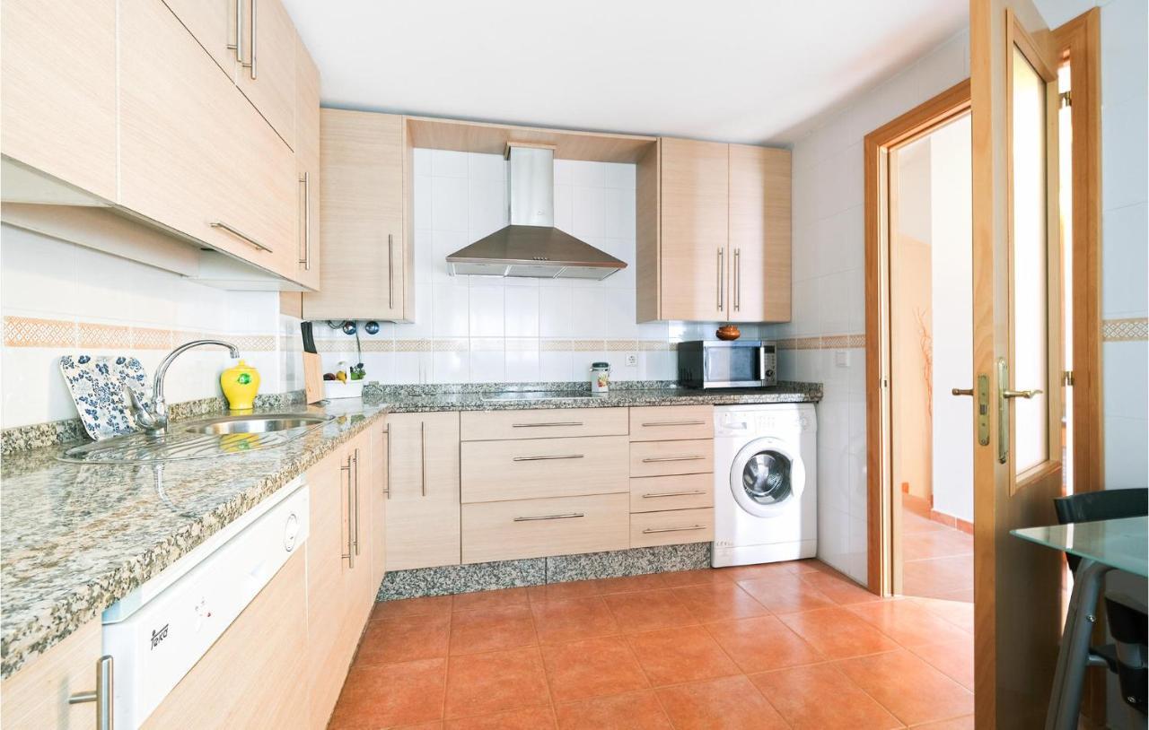 3 Bedroom Awesome Home In La Algaba Екстер'єр фото