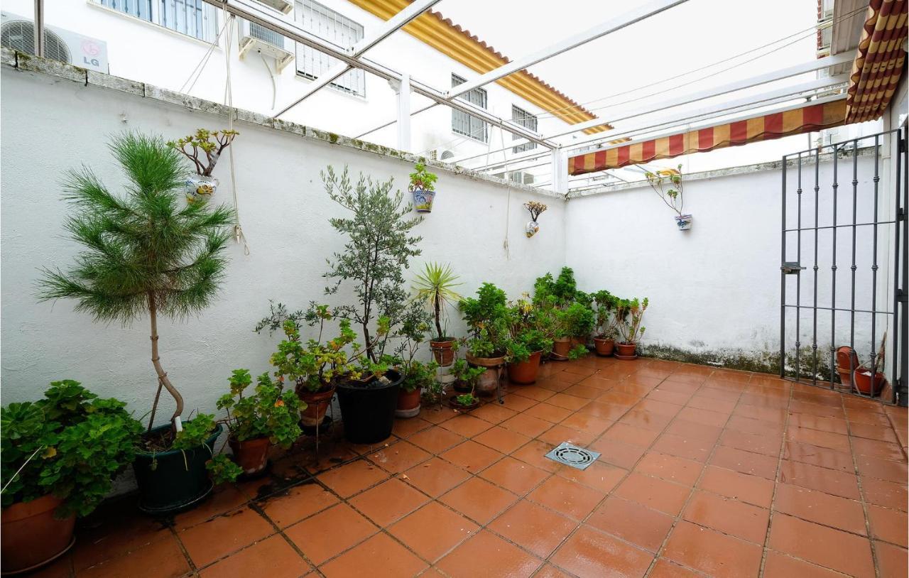 3 Bedroom Awesome Home In La Algaba Екстер'єр фото
